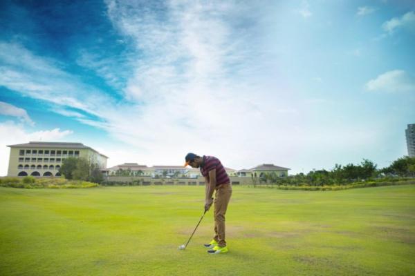 Belvedere Golf & Country Club Adalaj エクステリア 写真