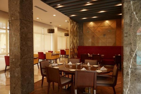 Belvedere Golf & Country Club Adalaj エクステリア 写真